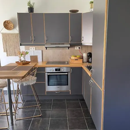 Coeur De Juan, Calme, 300m Plages - Easy Check-in Apartment Antibes